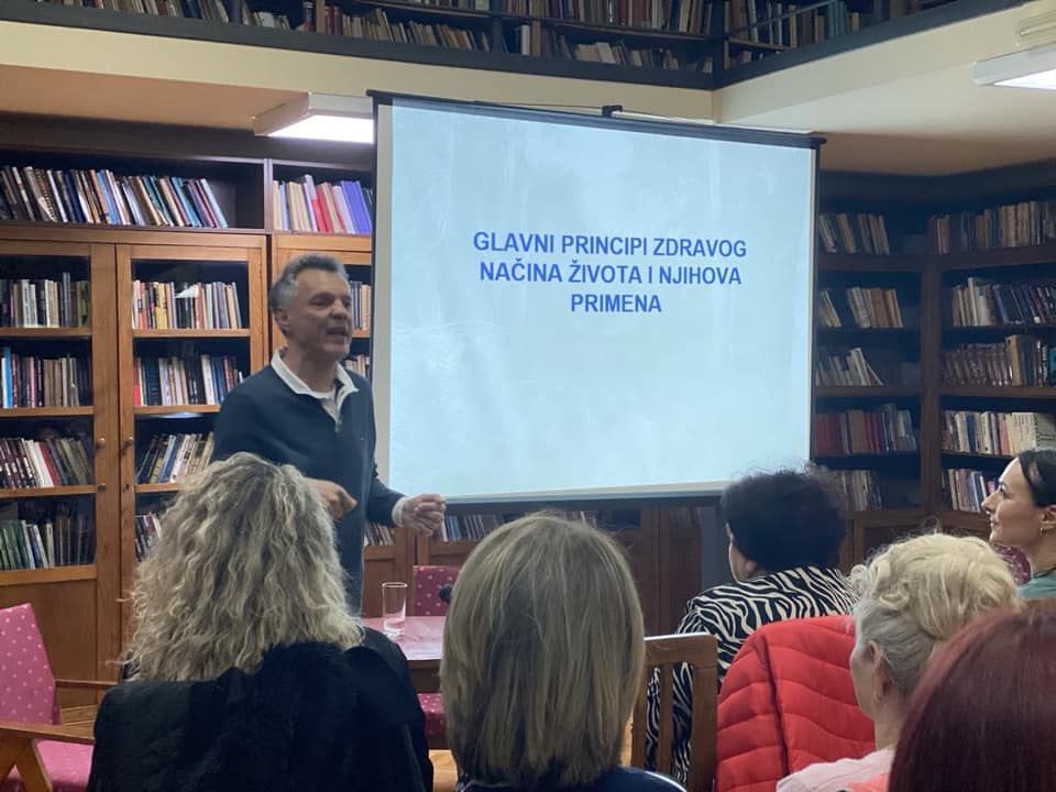 Predavanje_u_apatinskoj_biblioteci_3.jpg