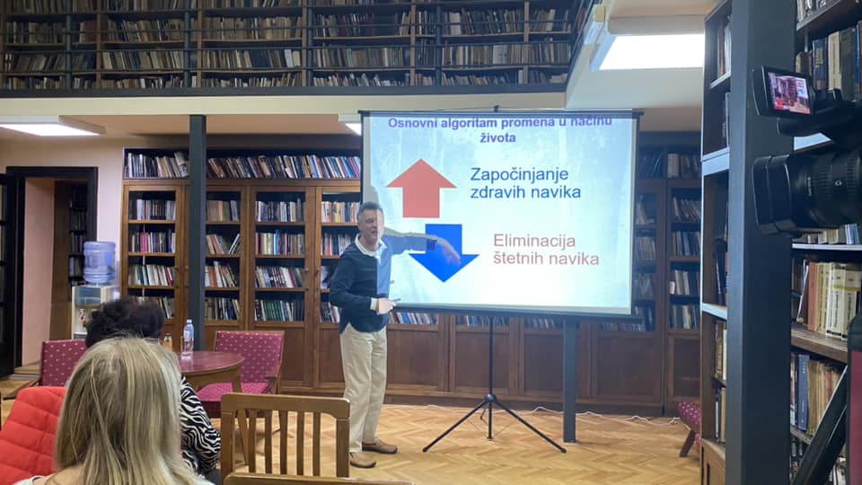 Predavanje_u_apatinskoj_biblioteci_9.jpg